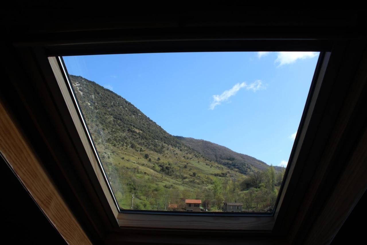 Maison De Charme Calme Entouree De Montagne Ussat Luaran gambar